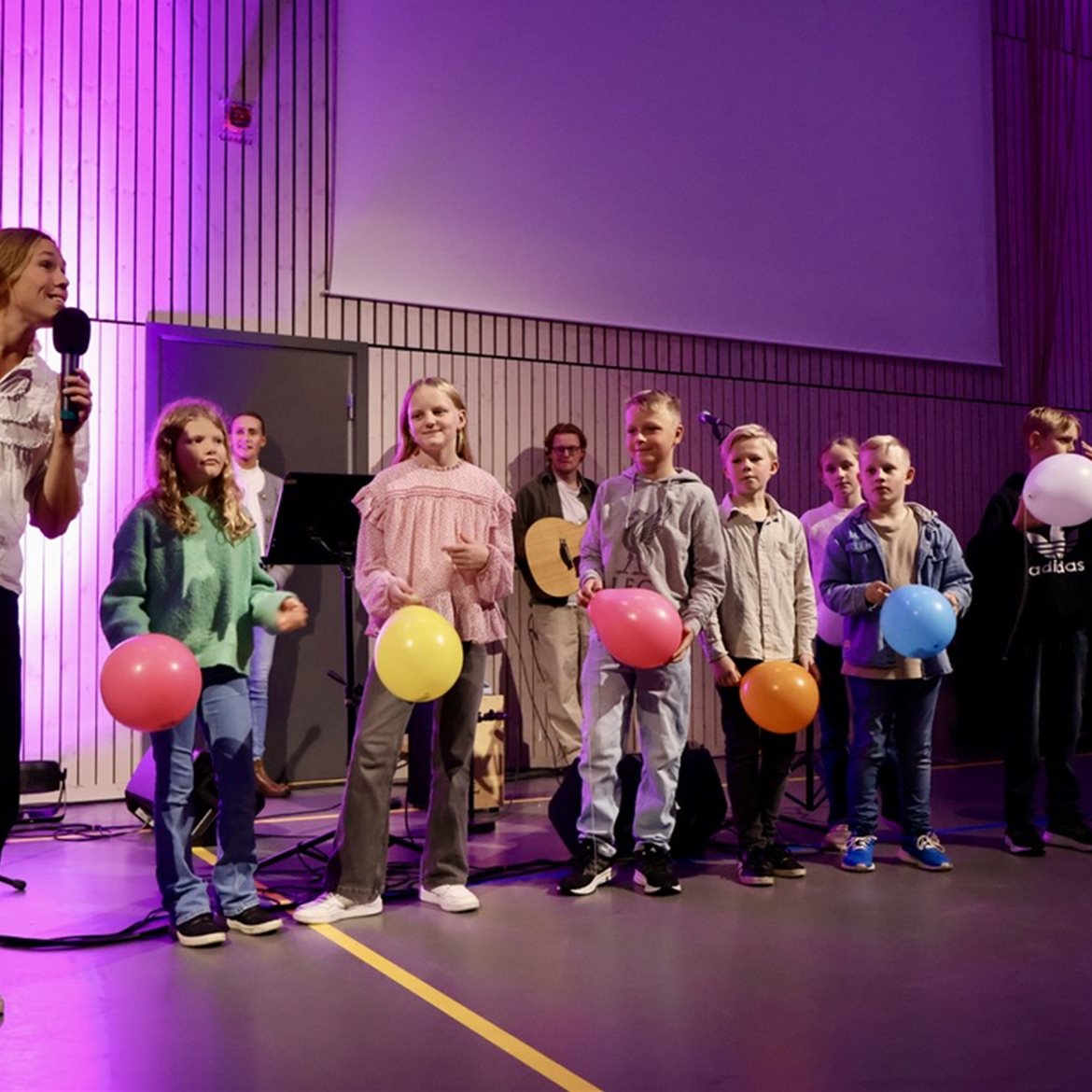 8a366a6f-5403-421a-9003-cf6f0daa7dc8_1_105_c.